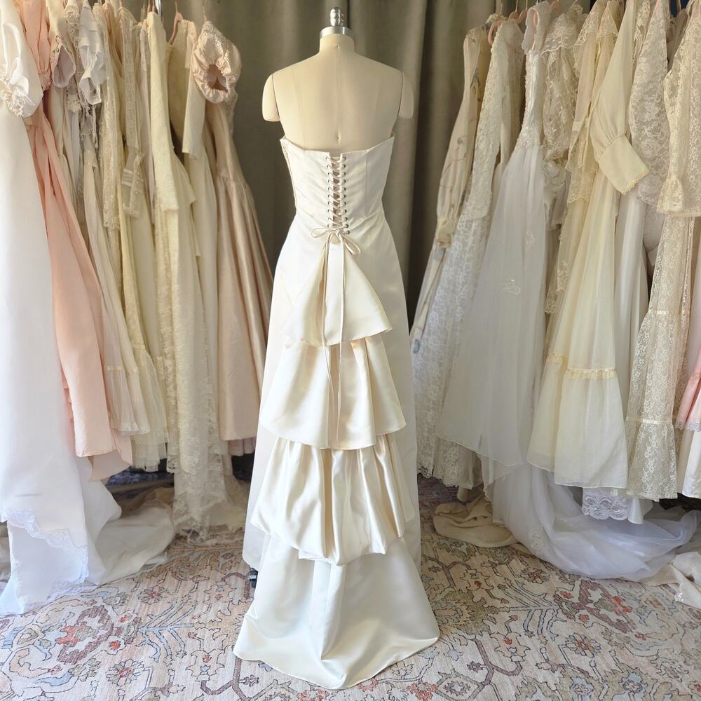 Vintage Y2K Wedding Dress Size 12 M L Corset Lace Up Strapless Ivory Satin BCBG